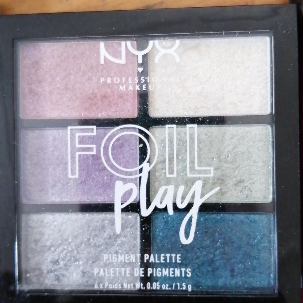 Makeup bundle - Picture 2 of 5